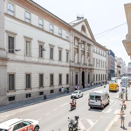 Corso Venezia With Double Bathroom And Balcony Appartamento *